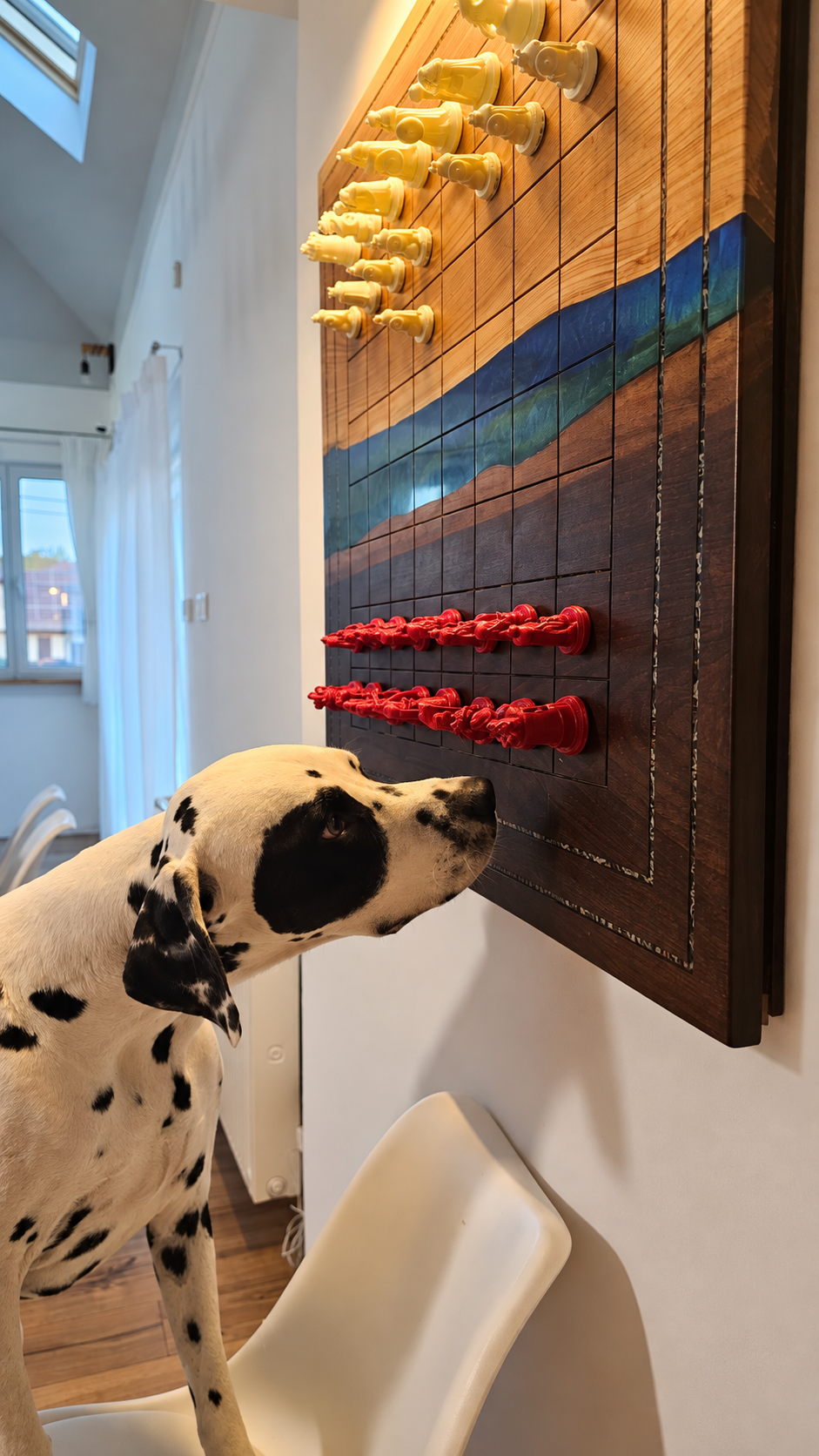 Sovereign magnetic vertical chessboard