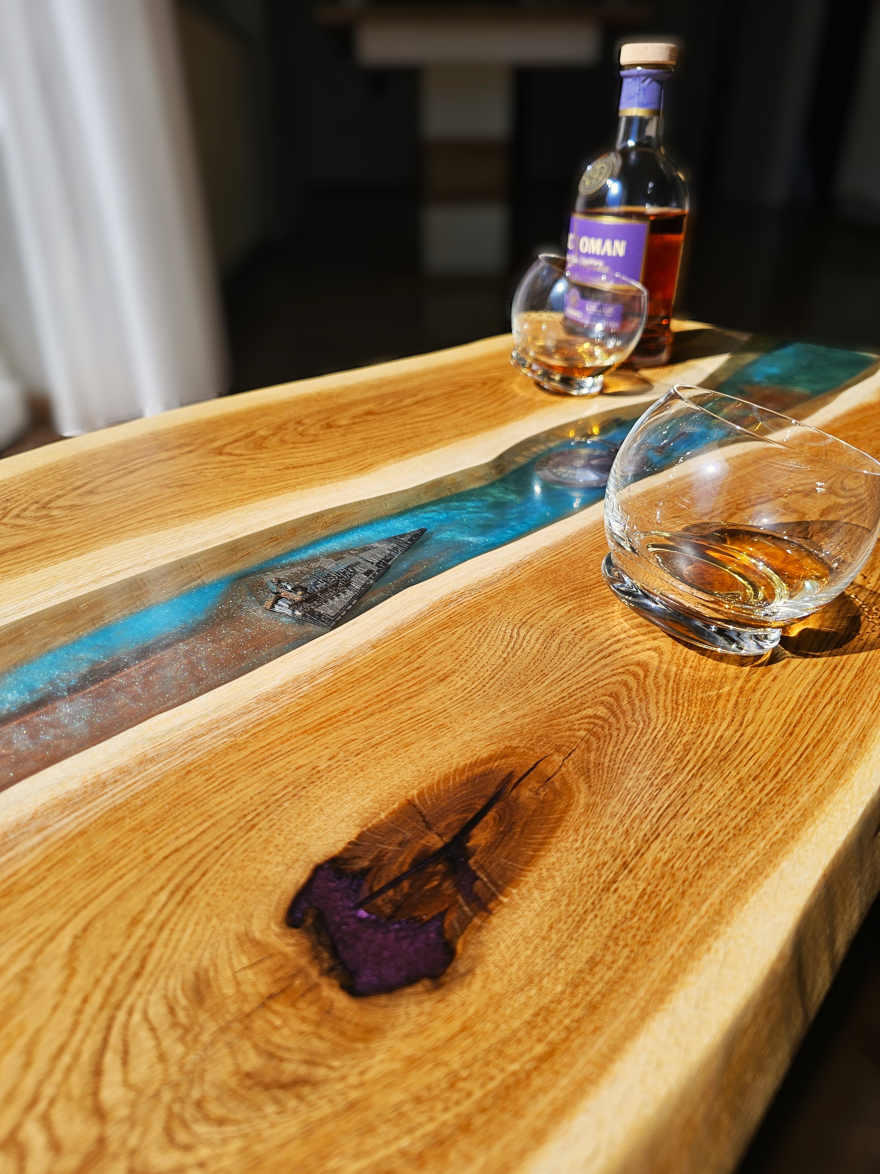 Nova Creek bespoke solid wood and epoxy detail